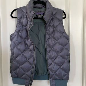 Patagonia down puffer vest size small